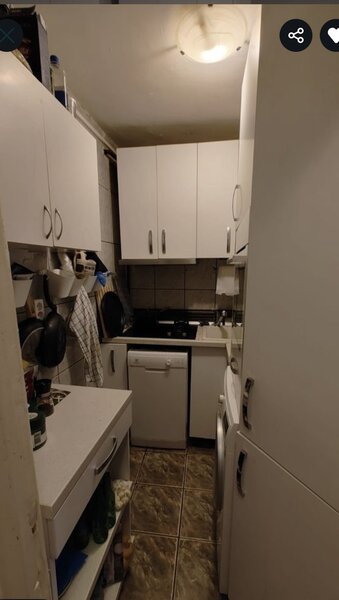 Doamna Ghica, Pantelimon, Piata Delifinului.