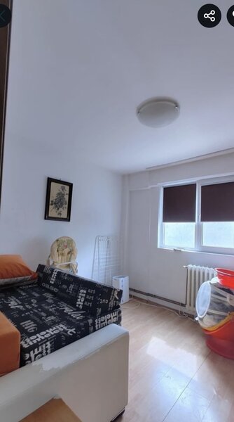 Doamna Ghica, Pantelimon, Piata Delifinului.