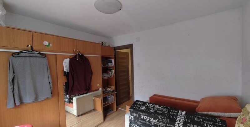 Doamna Ghica, Pantelimon, Piata Delifinului.